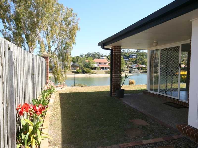 15 Waterdown Drive ELANORA 13