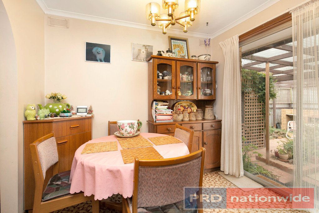 15 Wattledale Avenue ENFIELD 9