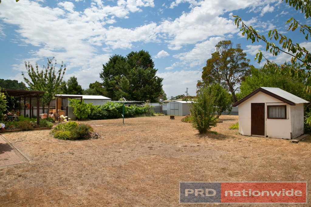 15 Wattledale Avenue ENFIELD 12