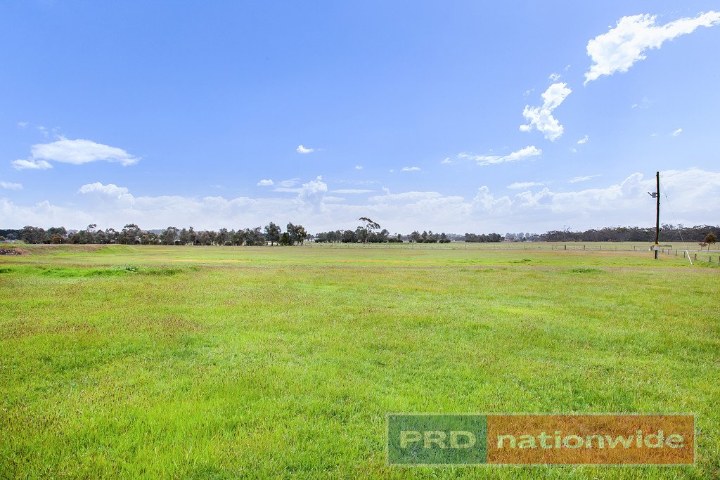 15 Watts Court ROSS CREEK 14