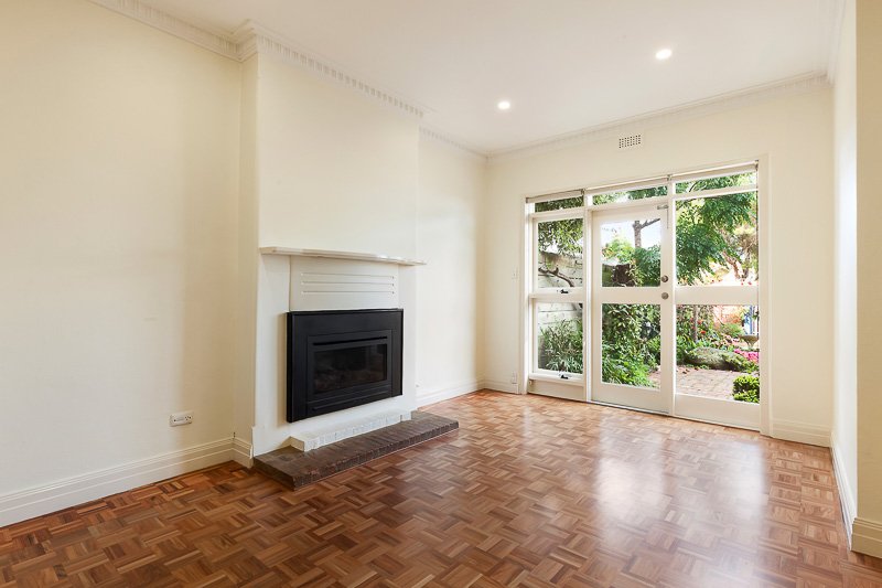 Gallery: 1/5 Webb Street