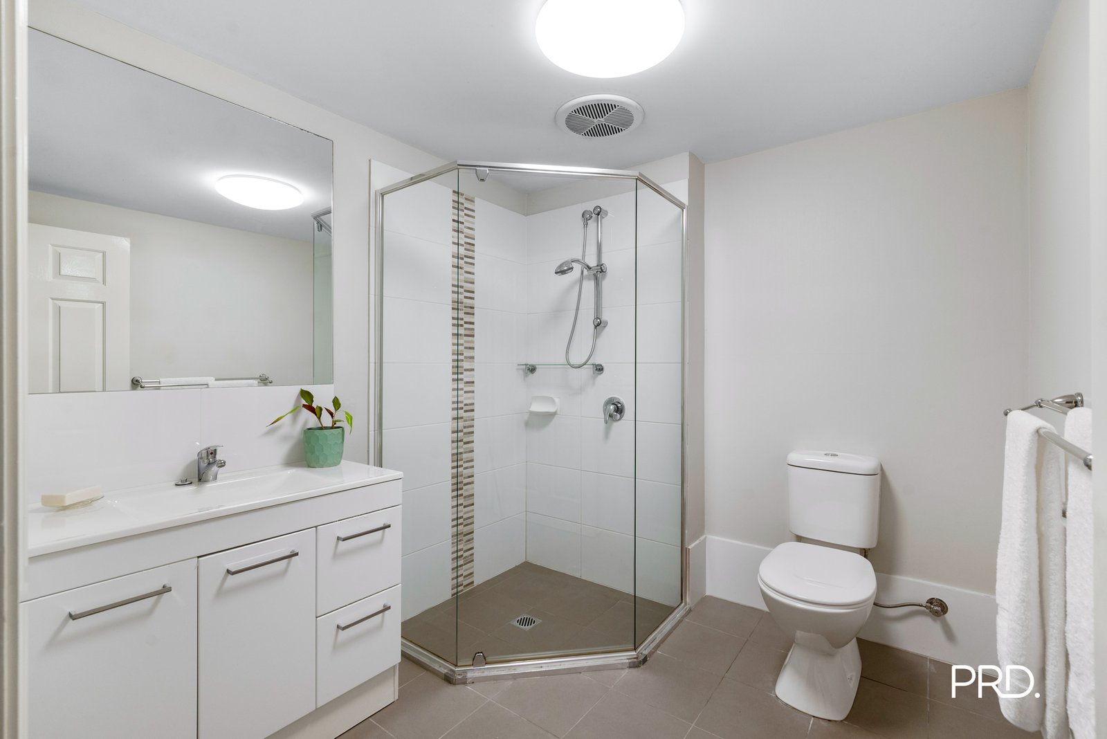 15 Wedmore Road EMU HEIGHTS 10