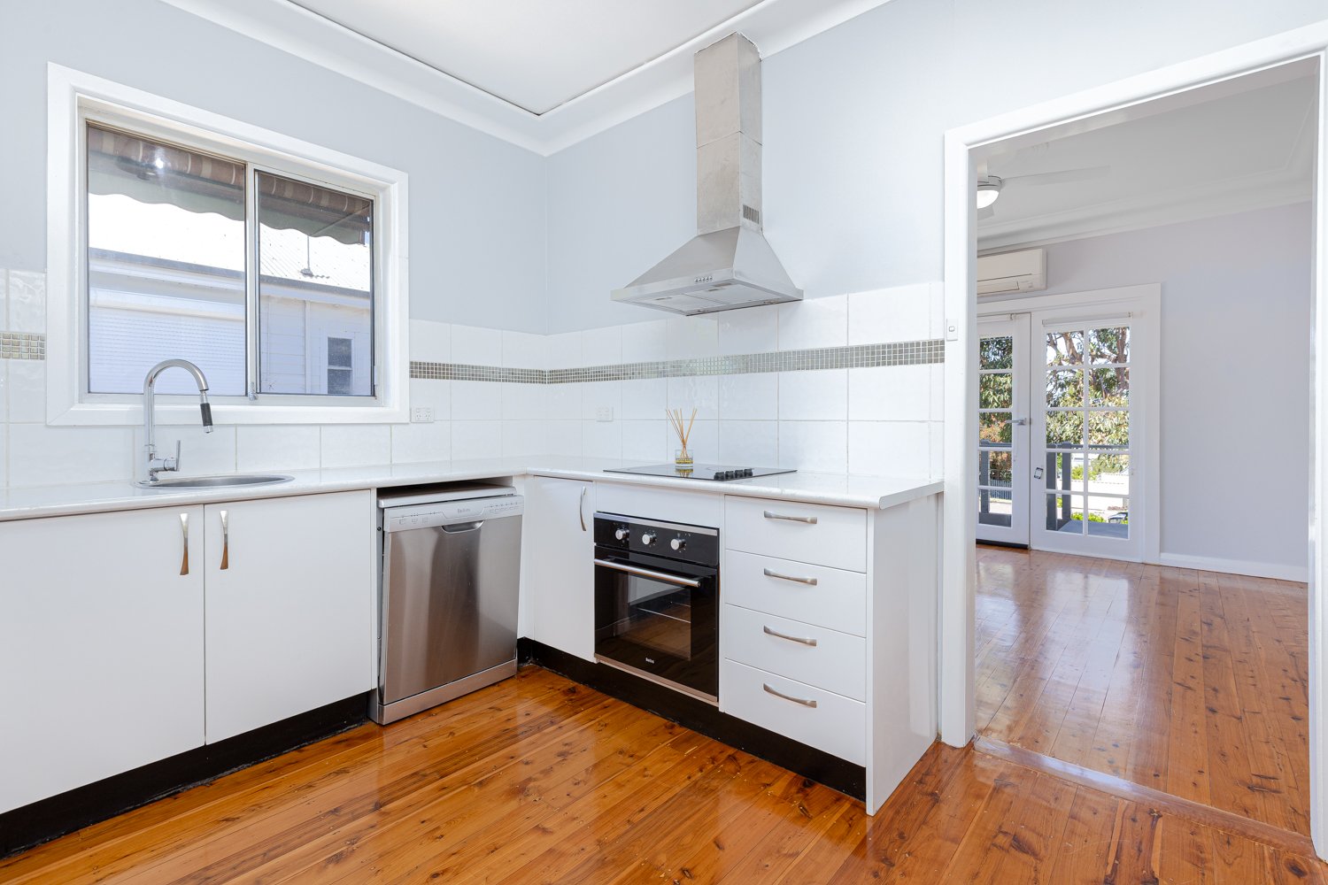 15 Wentworth Street TELARAH 6