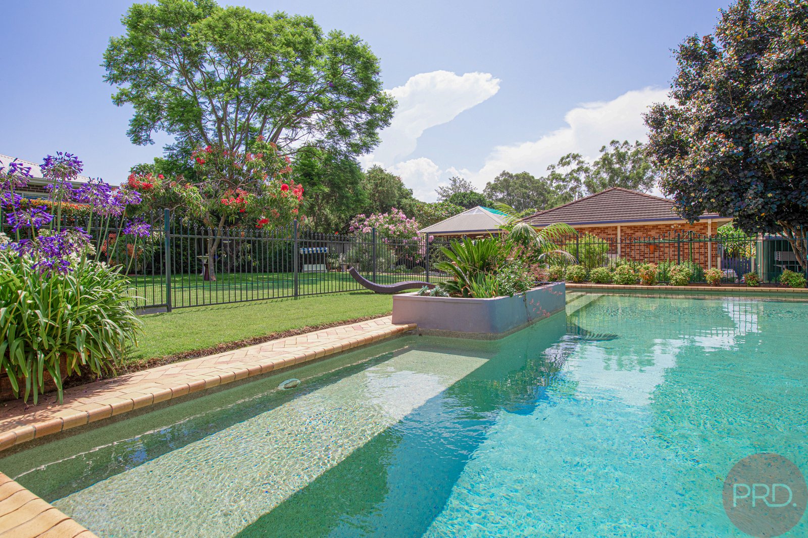 15 Wesley Street BOLWARRA HEIGHTS 2