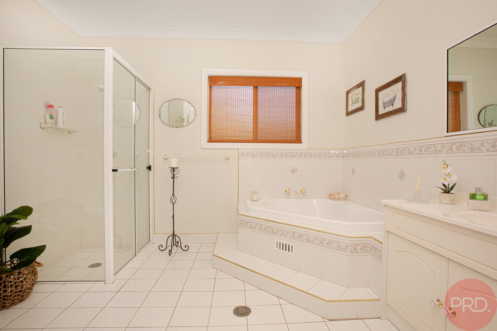 15 Wesley Street BOLWARRA HEIGHTS 14