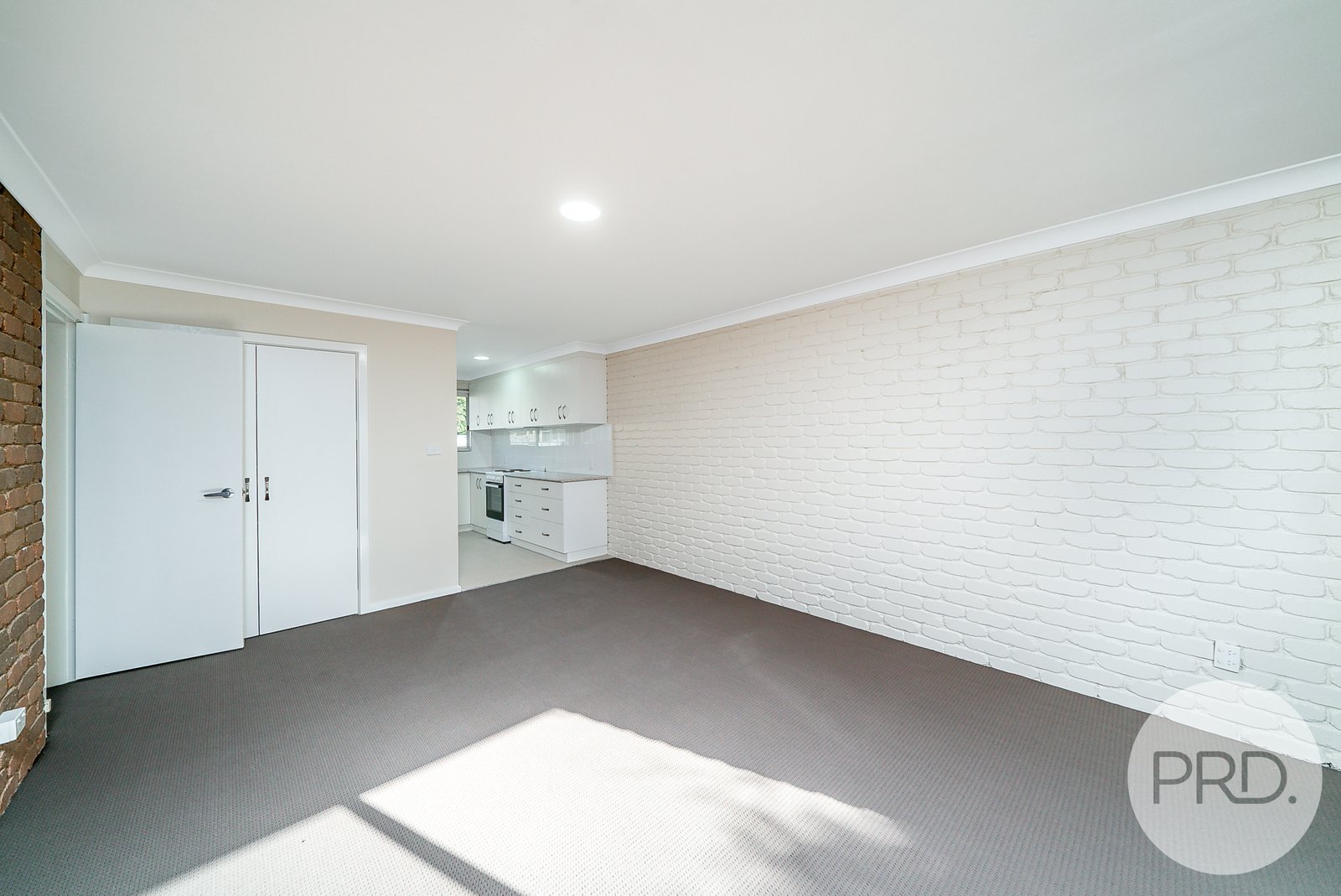 1/5 Wewak Street ASHMONT 4