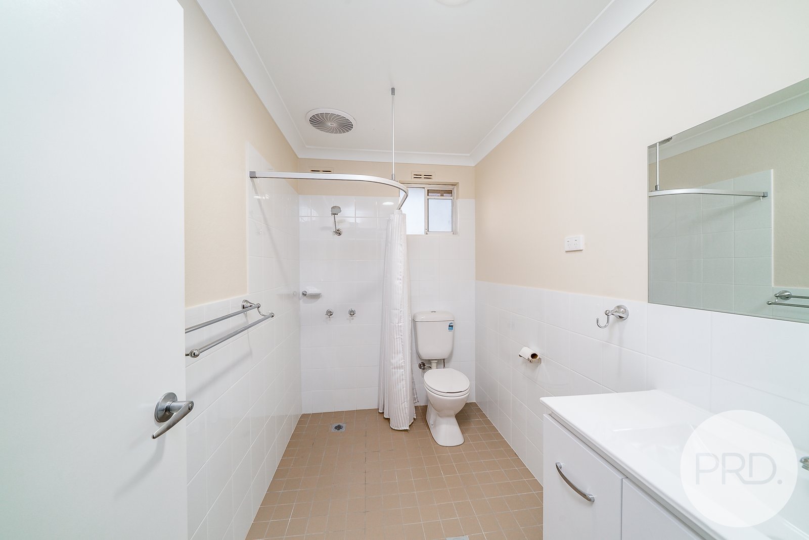 1/5 Wewak Street ASHMONT 8