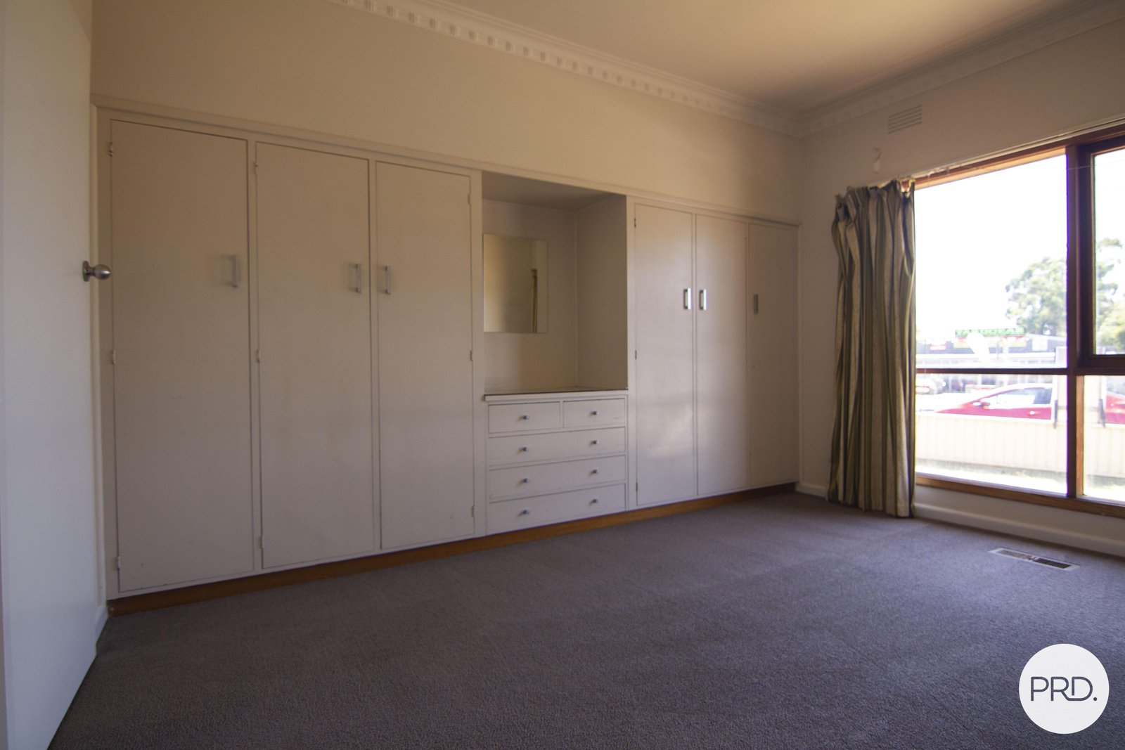 1/5 Whitehorse Road MOUNT CLEAR 6