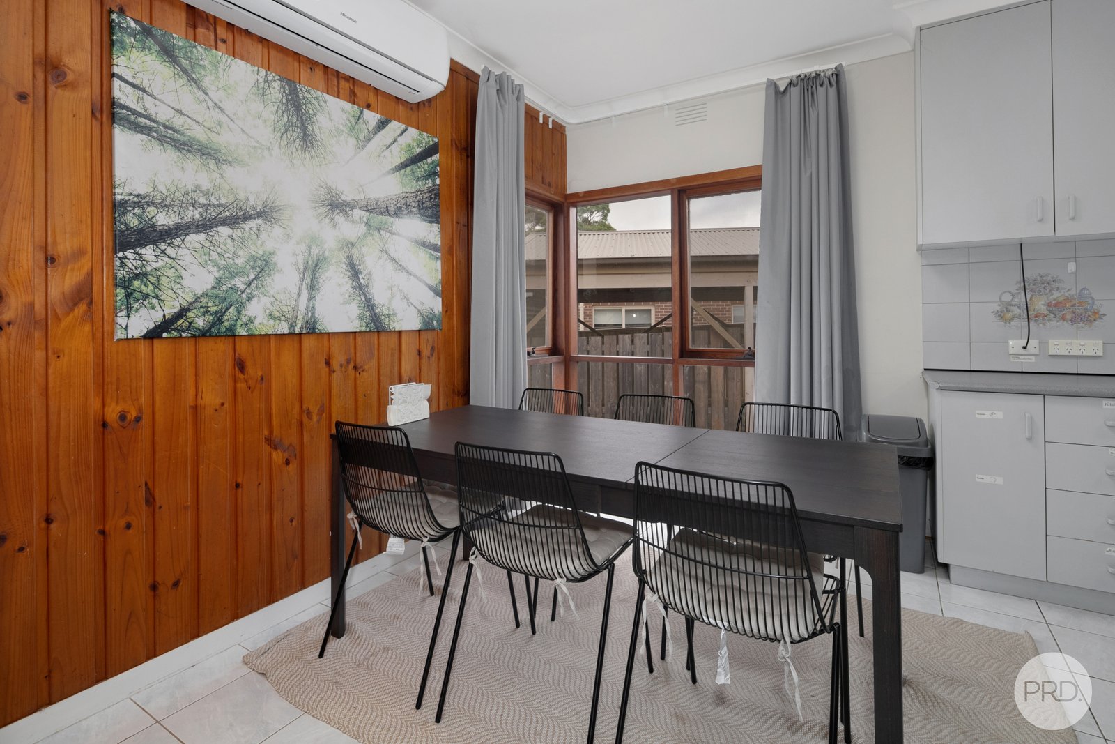 1/5 Whitehorse Road MOUNT CLEAR 4