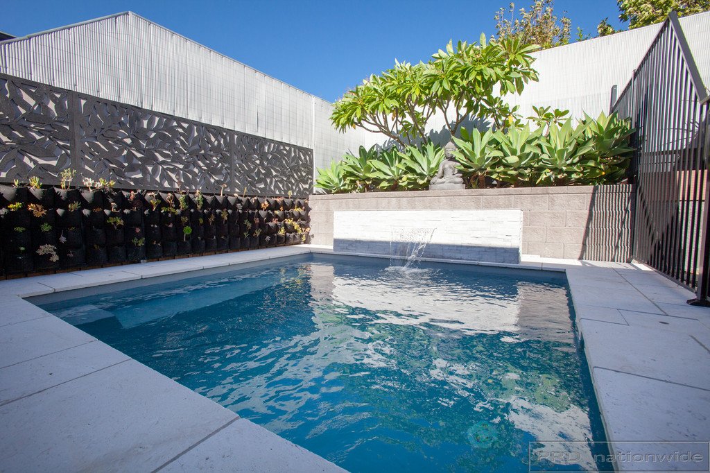 15 Whitetip Street CHISHOLM 12