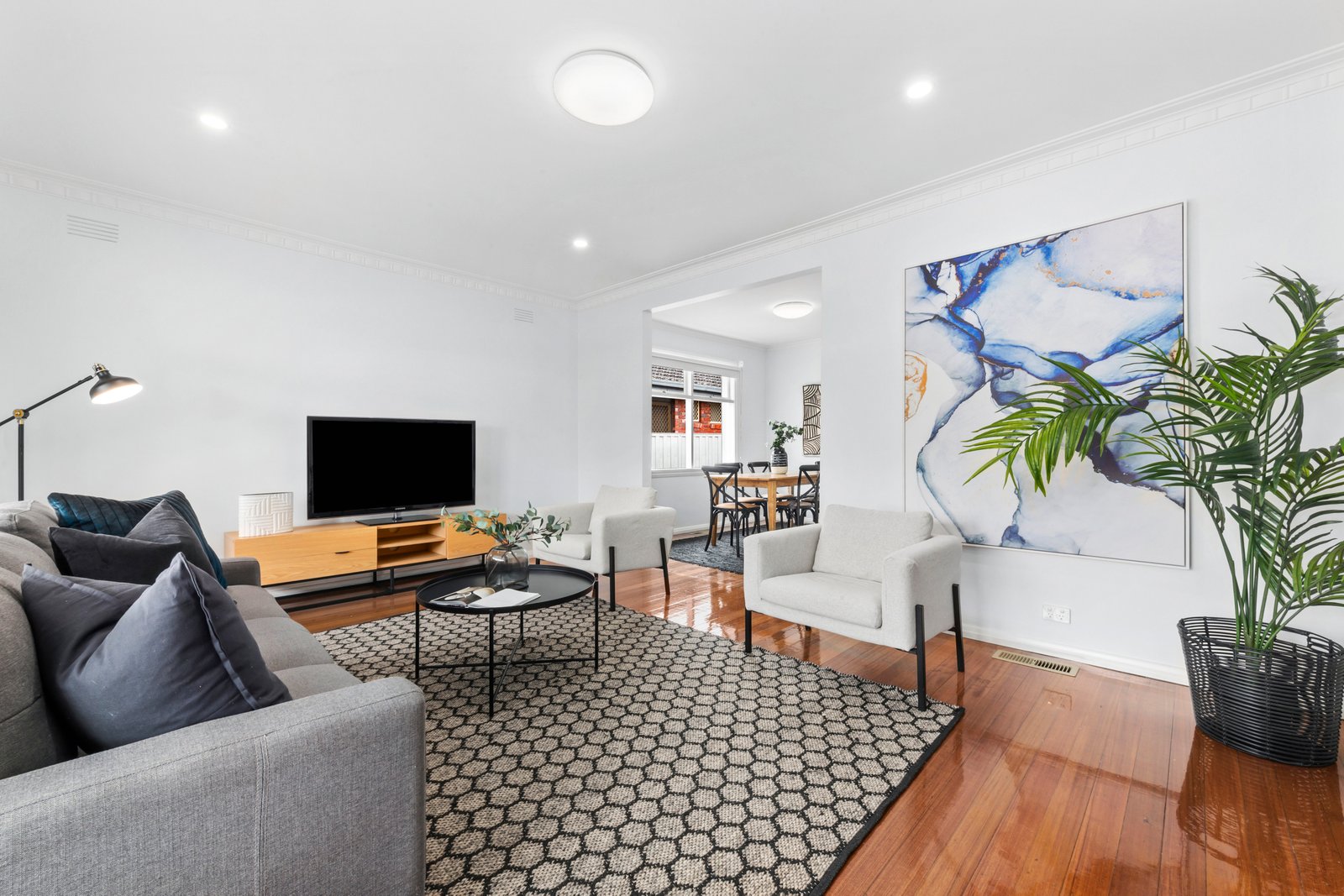 Gallery: 15 Willow Crescent