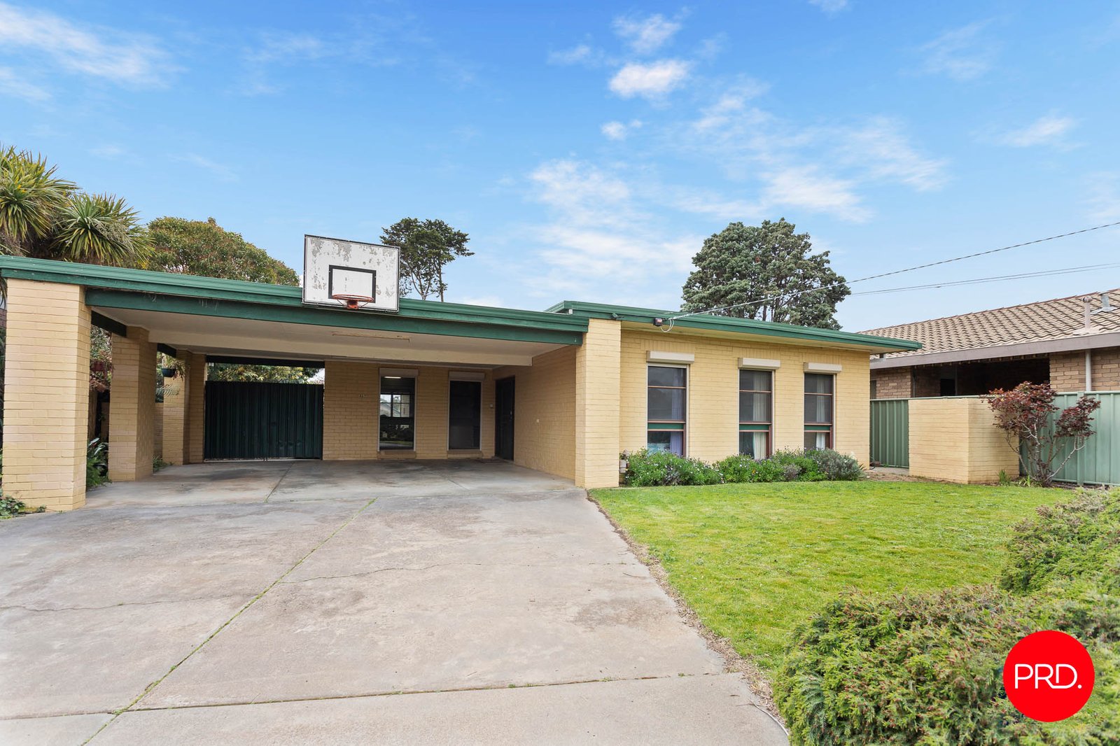 15 Wireless Street KANGAROO FLAT 2