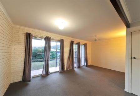 15 Woomerah Avenue CANNONVALE 10