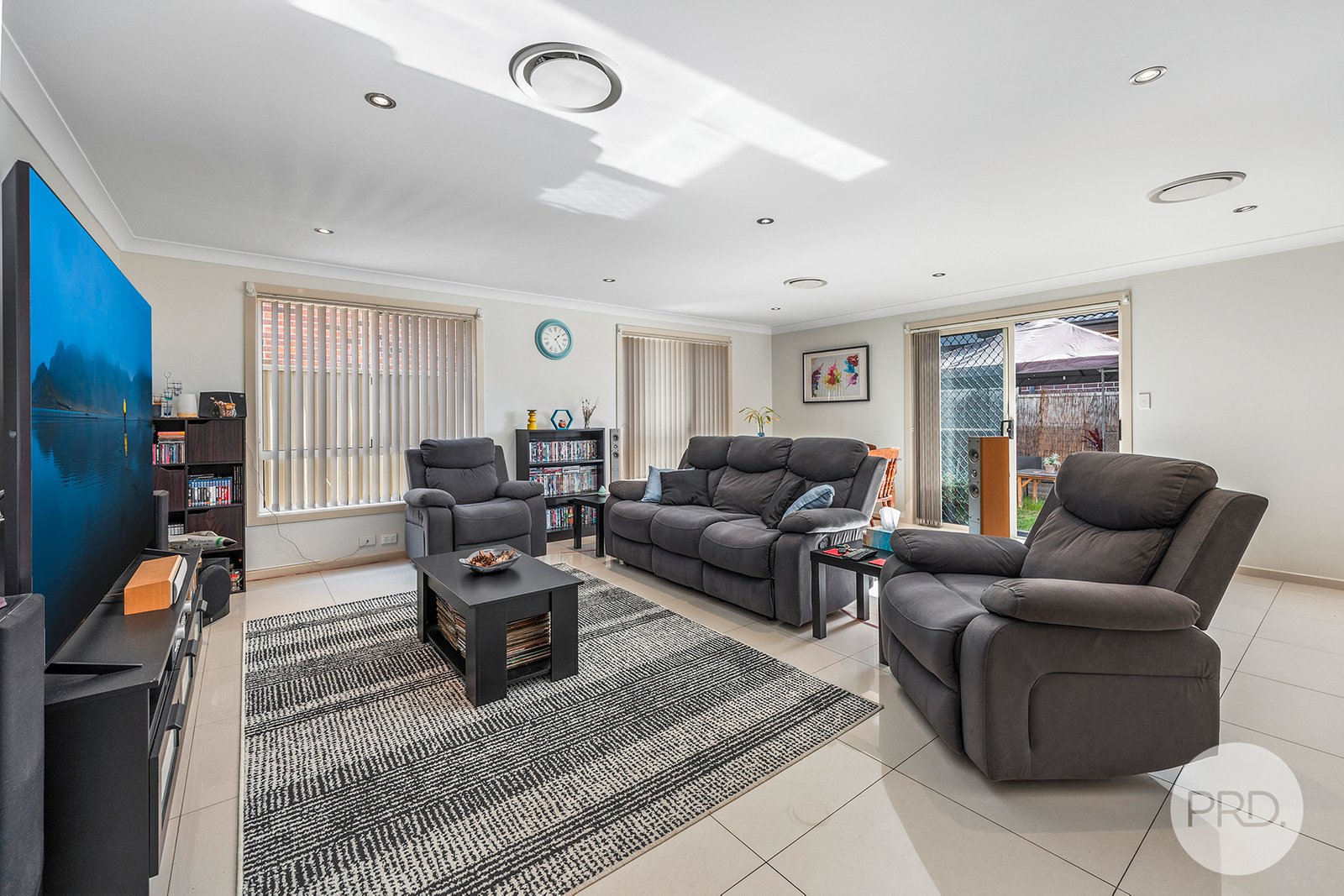 15 Woonona Road PRESTONS 4