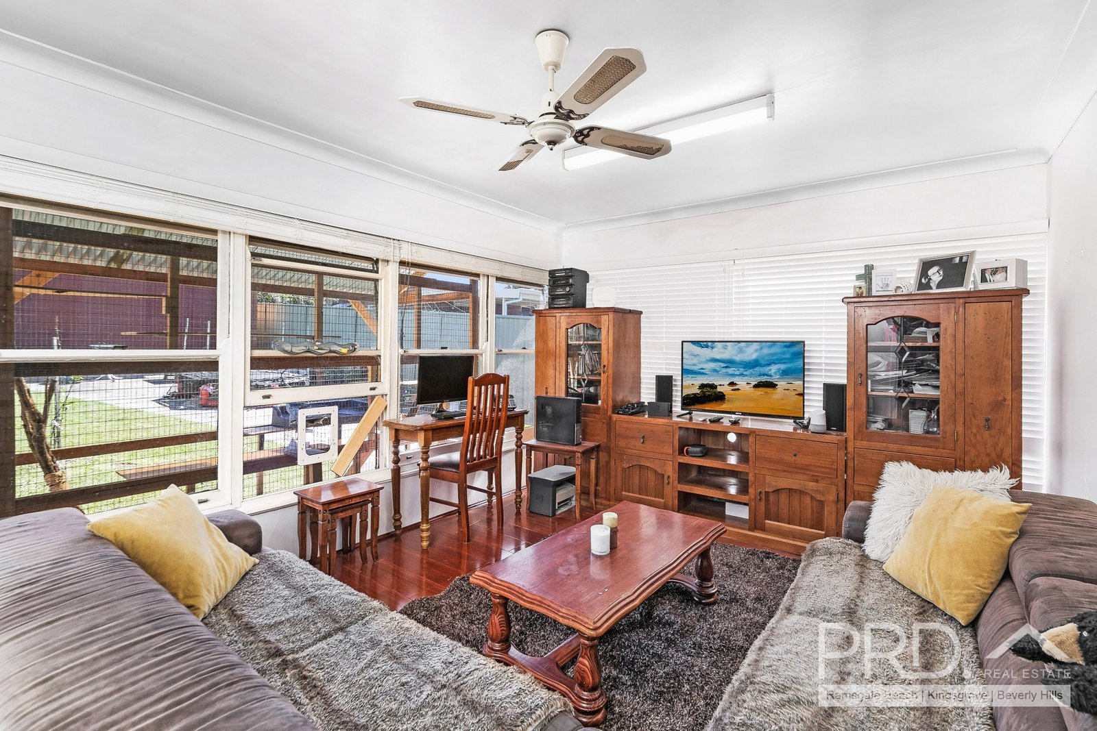 15 Woorail Avenue KINGSGROVE 2