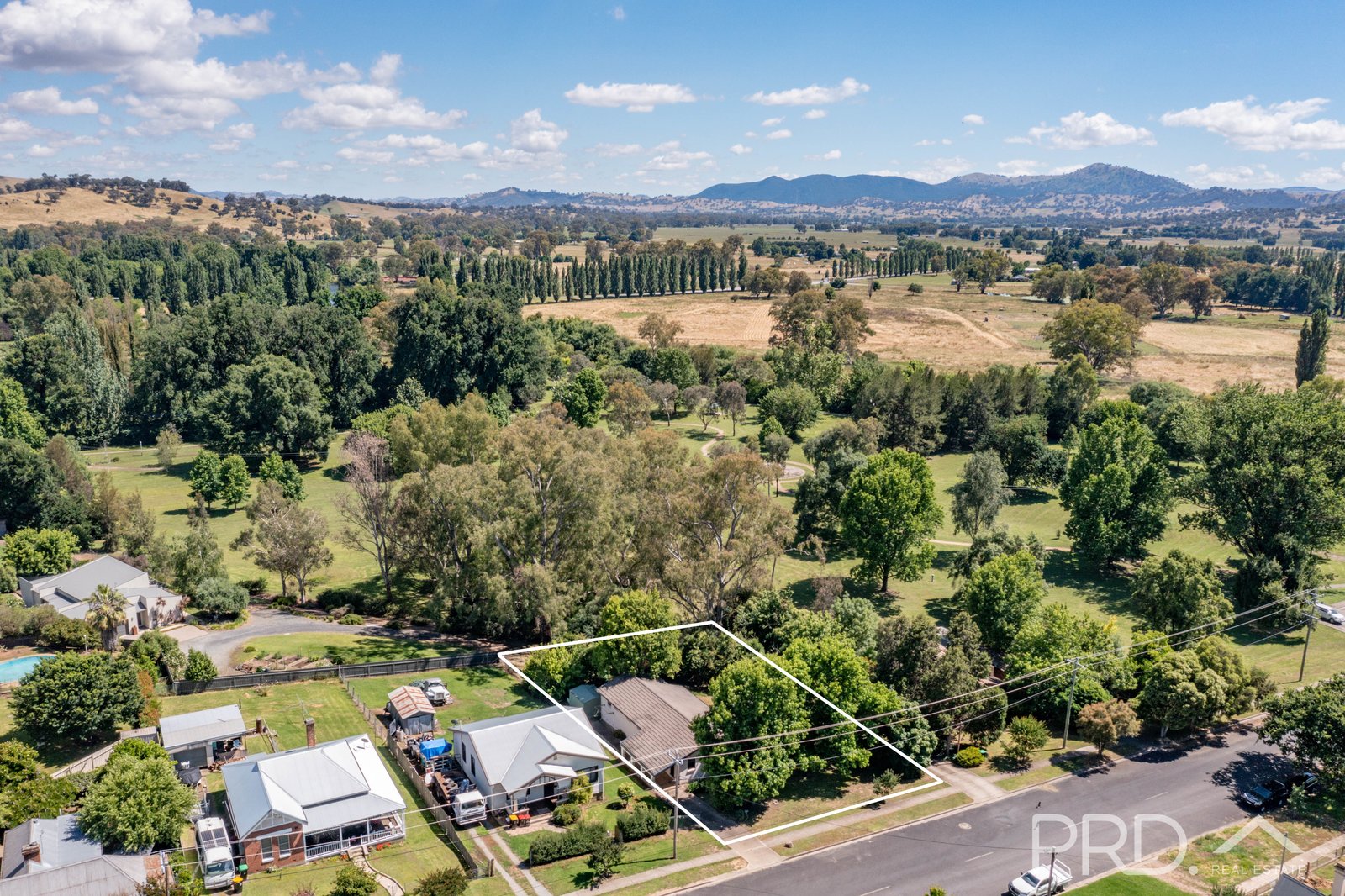 15 Wynyard Street TUMUT 1