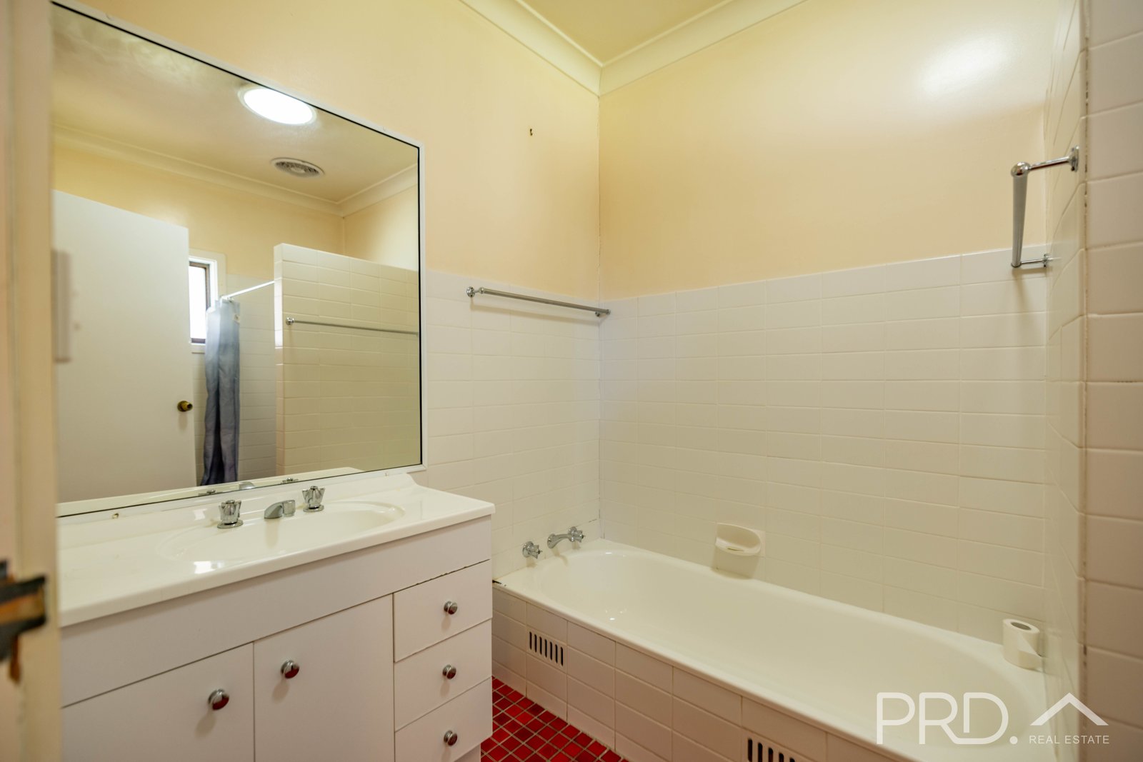 15 Wynyard Street TUMUT 13