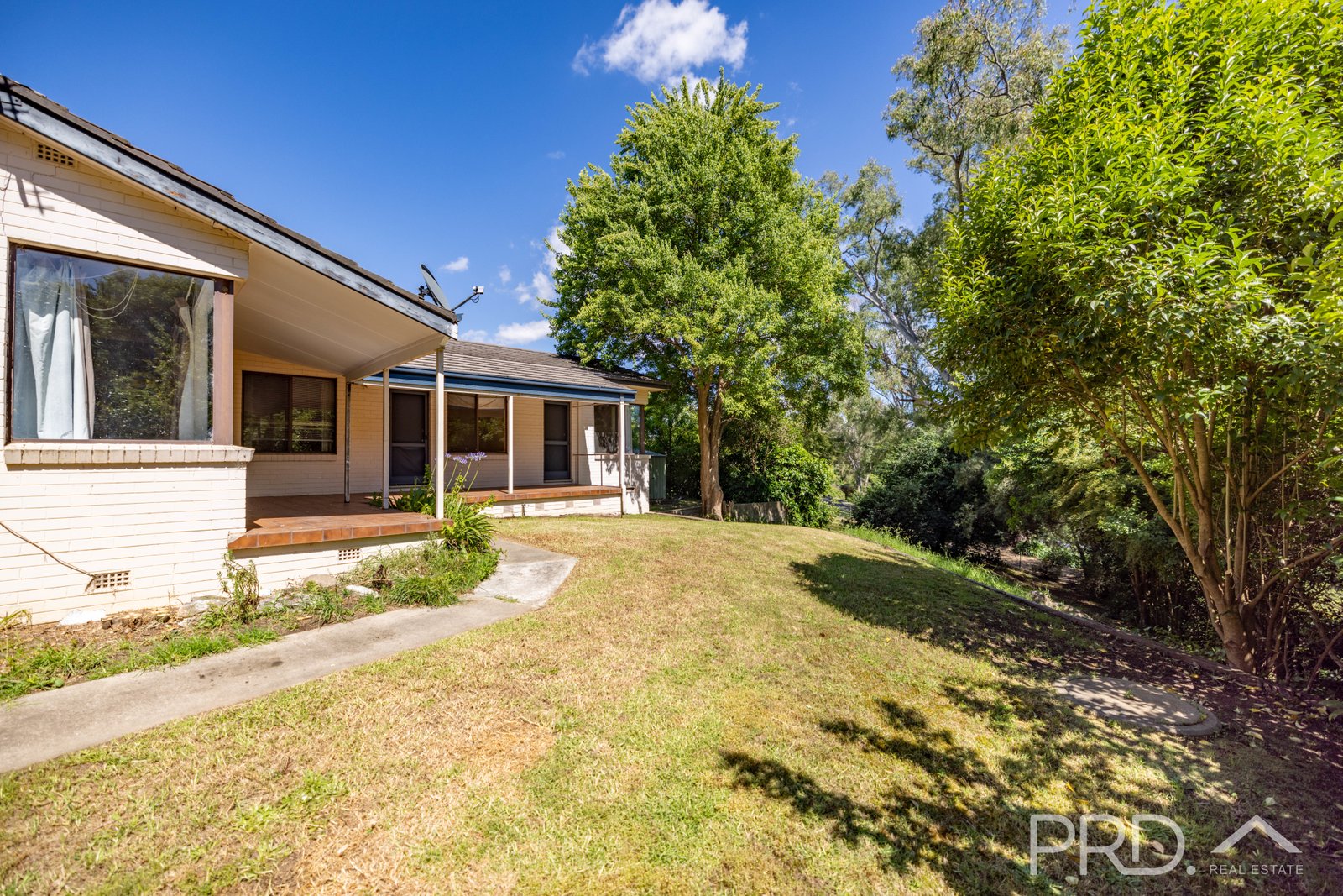 15 Wynyard Street TUMUT 16