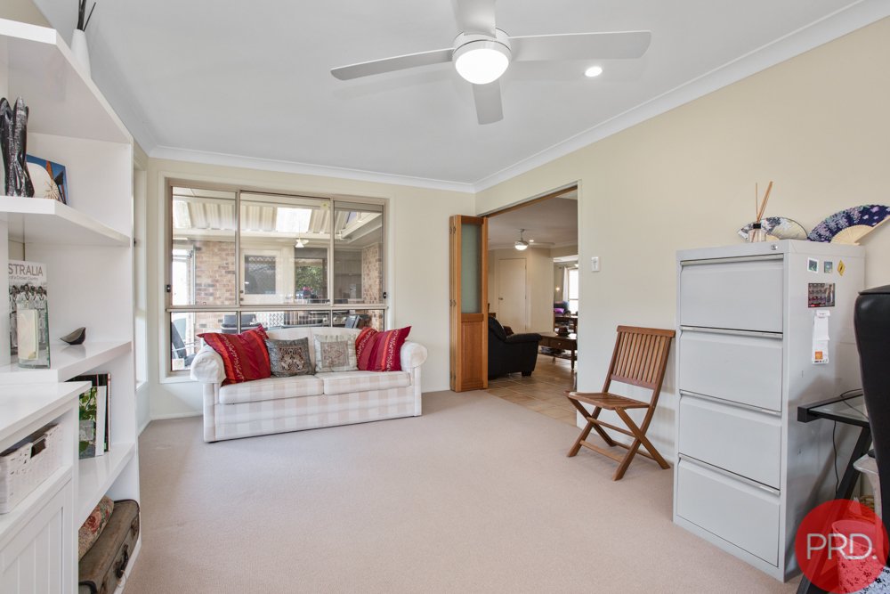 15 Yaldara Avenue THORNTON 8