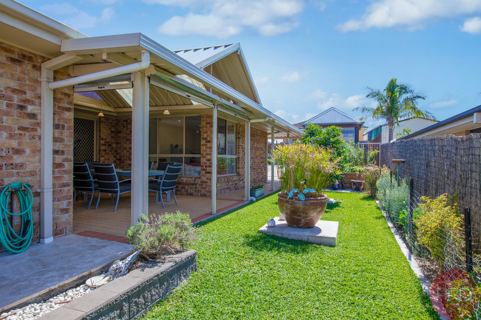15 Yaldara Avenue THORNTON 12