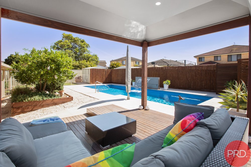 15 Yaldara Avenue THORNTON 18