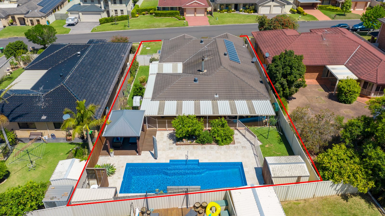 15 Yaldara Avenue THORNTON 20