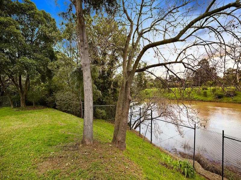 Real Estate and Property in 15 Yarradale Road, Toorak, VIC