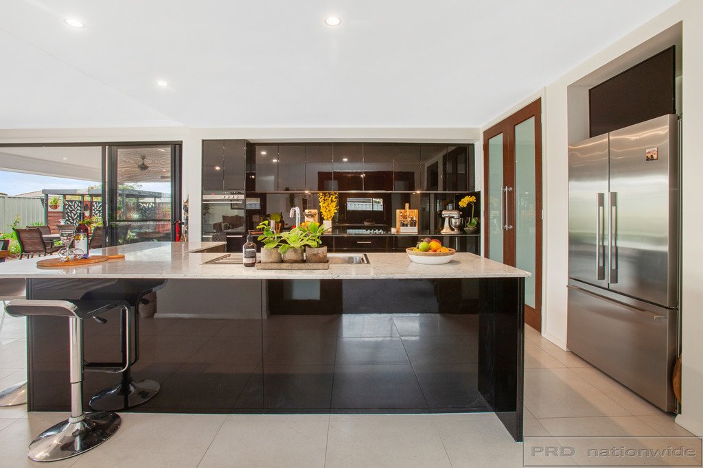 150 Avery Street RUTHERFORD 4