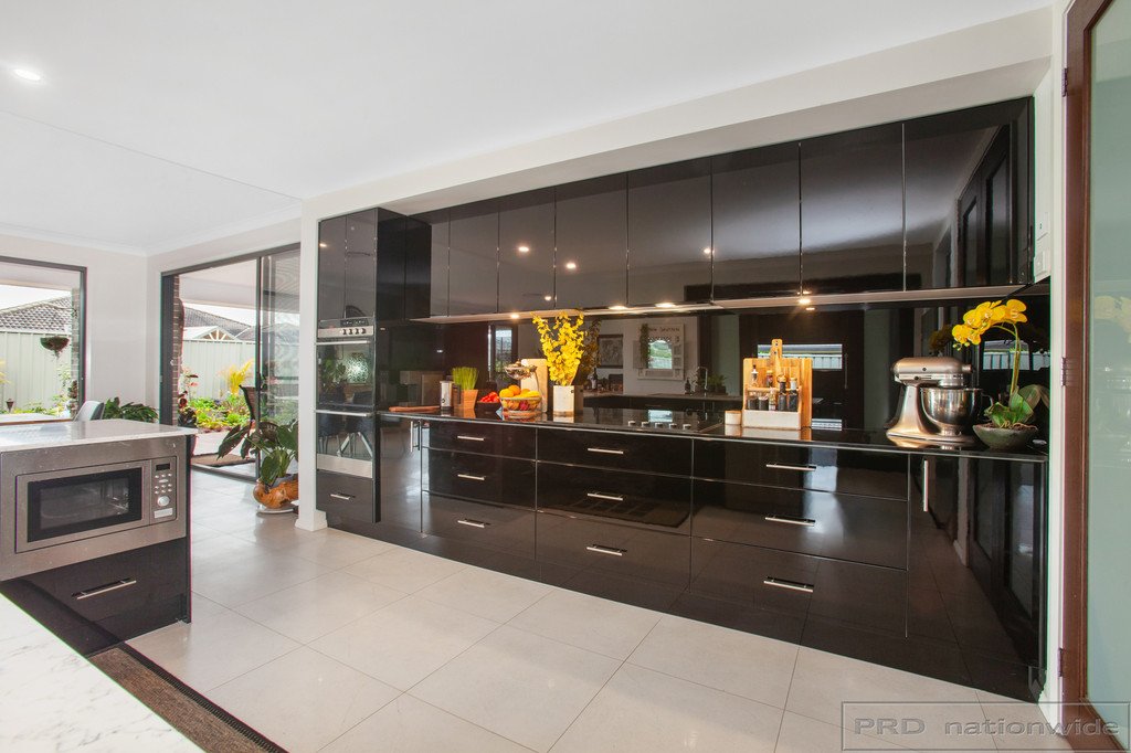 150 Avery Street RUTHERFORD 5