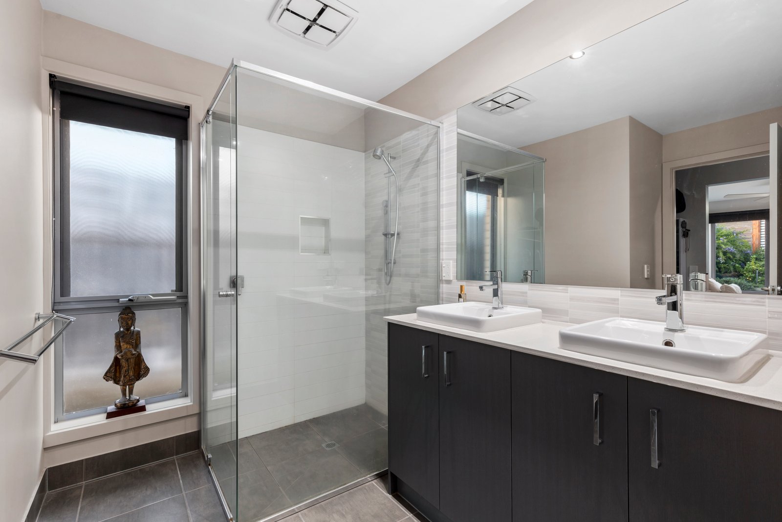 Real Estate and Property in 150 Bonnyvale Road, Ocean Grove, VIC