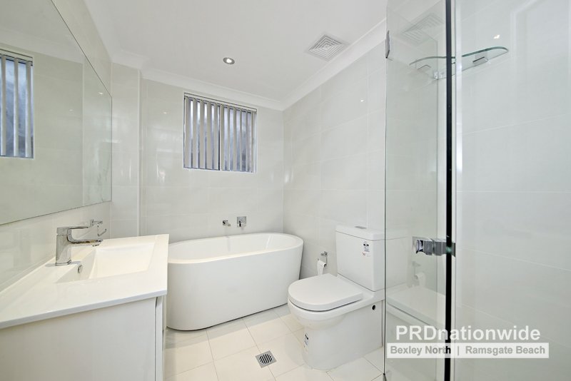 150 Chuter Avenue SANS SOUCI 3