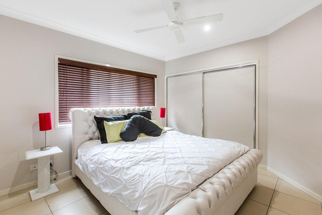 1/50 Coronation Avenue POTTSVILLE 5