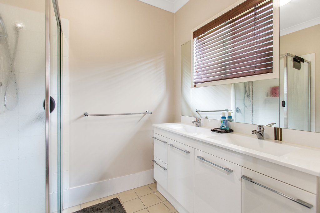 1/50 Coronation Avenue POTTSVILLE 6