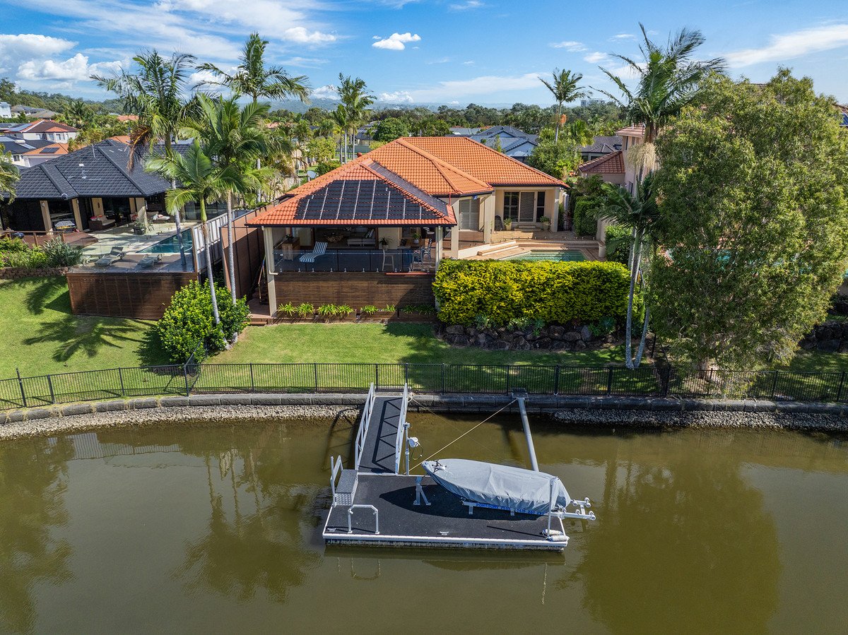 150 Dunlin Drive BURLEIGH WATERS 17