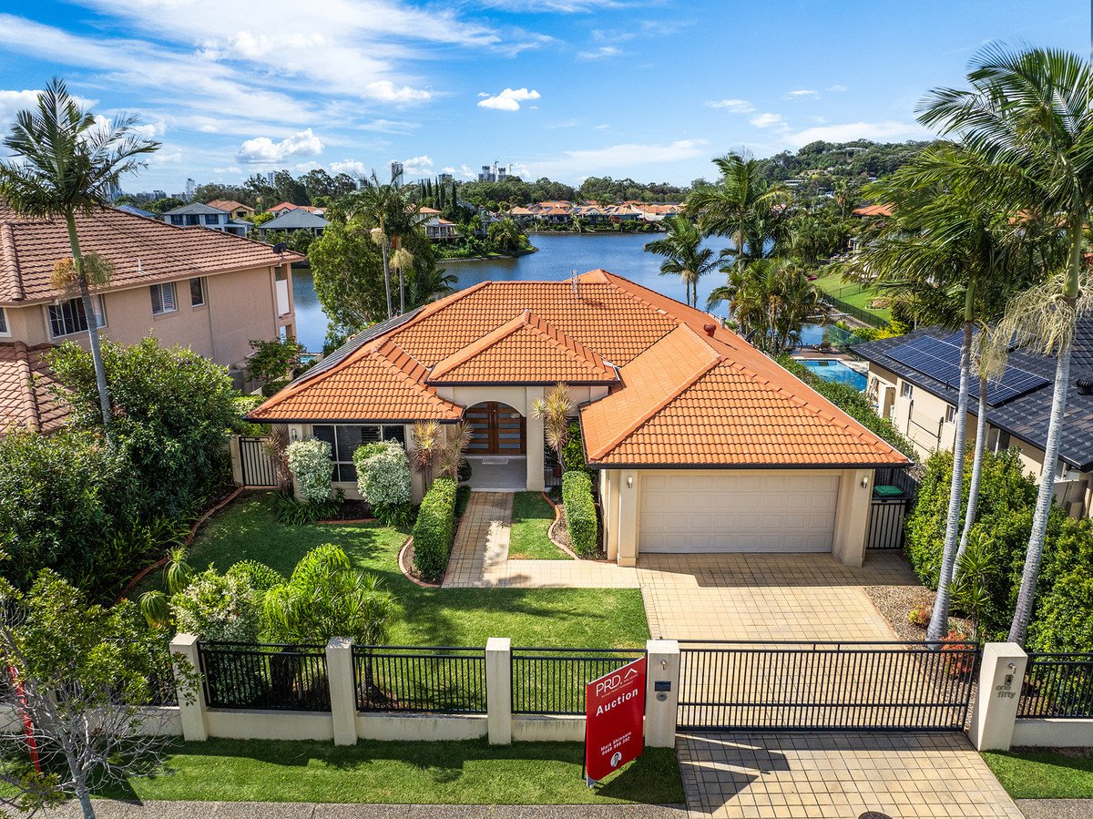 150 Dunlin Drive BURLEIGH WATERS 18