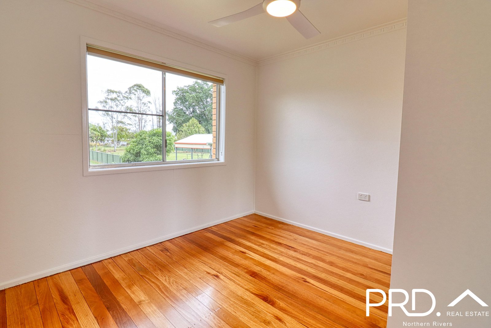 1/50 East Street CASINO 10