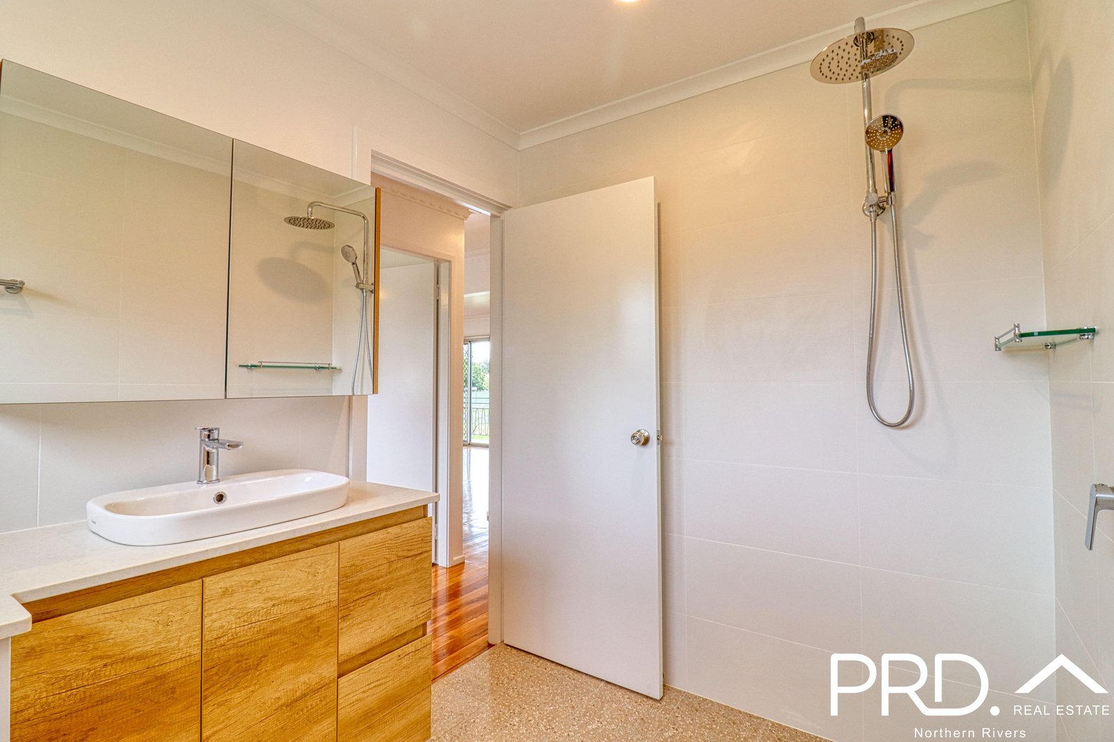 1/50 East Street CASINO 14