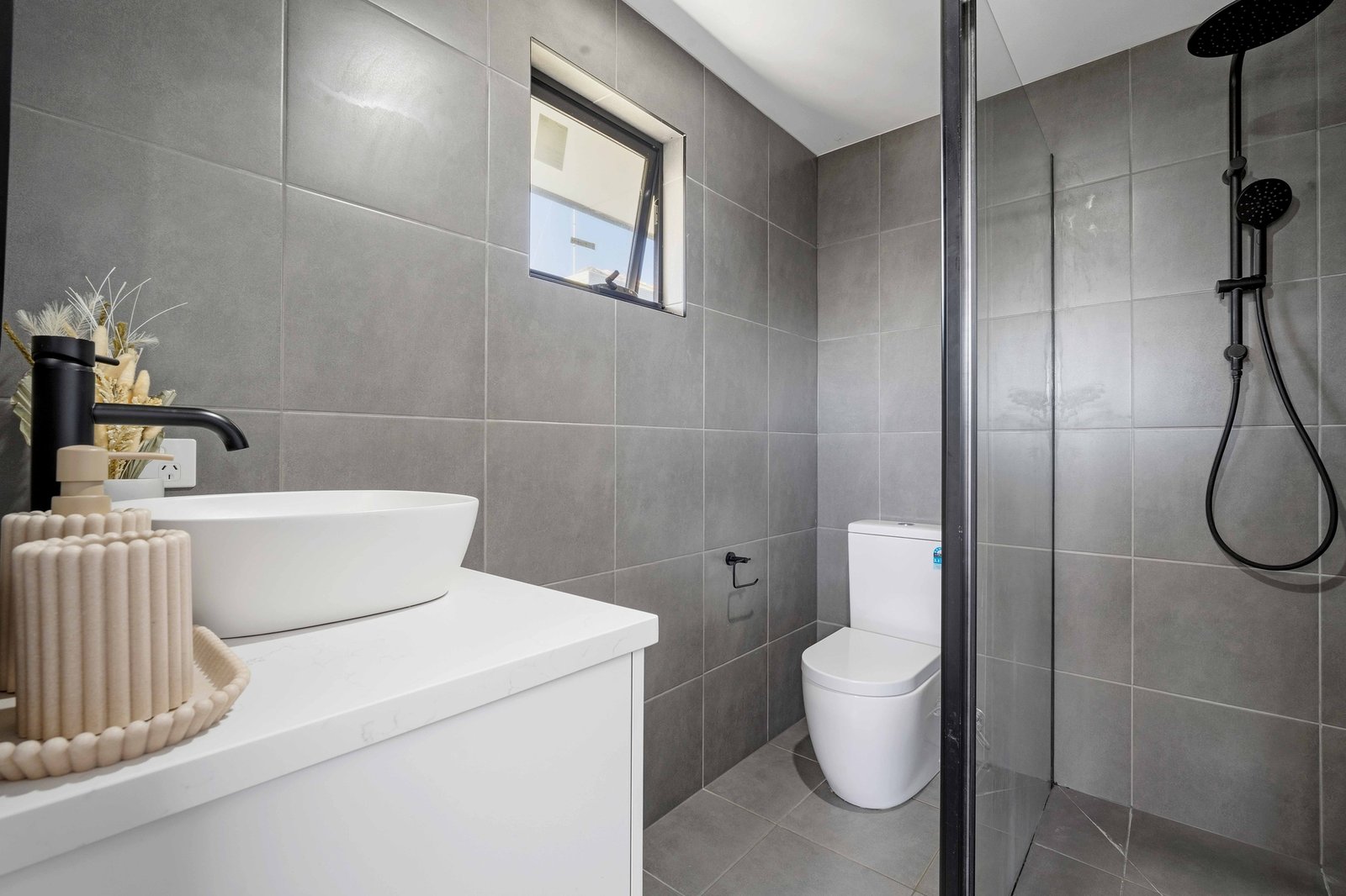 Gallery: 150 Learmonth Road