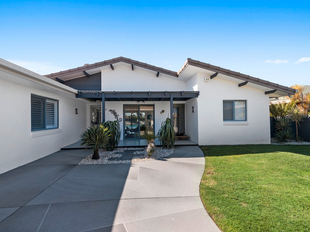 150 Mallawa Drive PALM BEACH 12