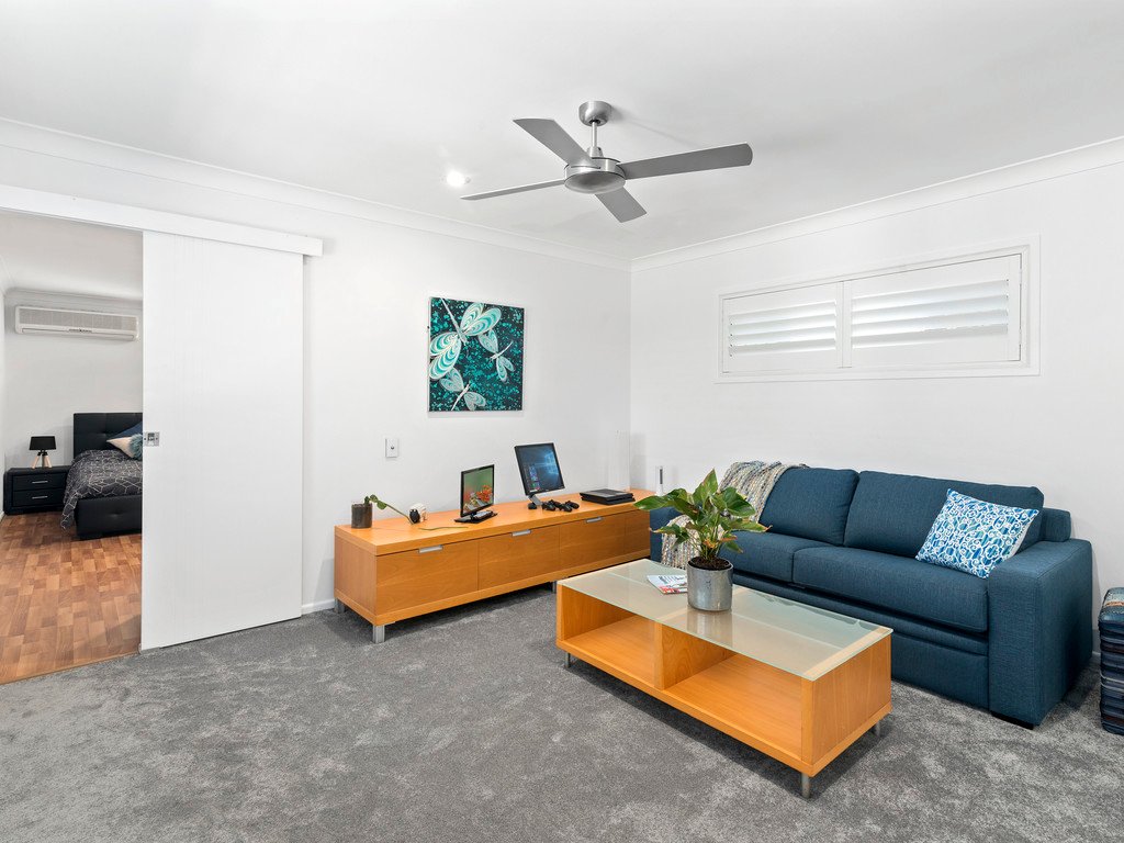 150 Mallawa Drive PALM BEACH 13