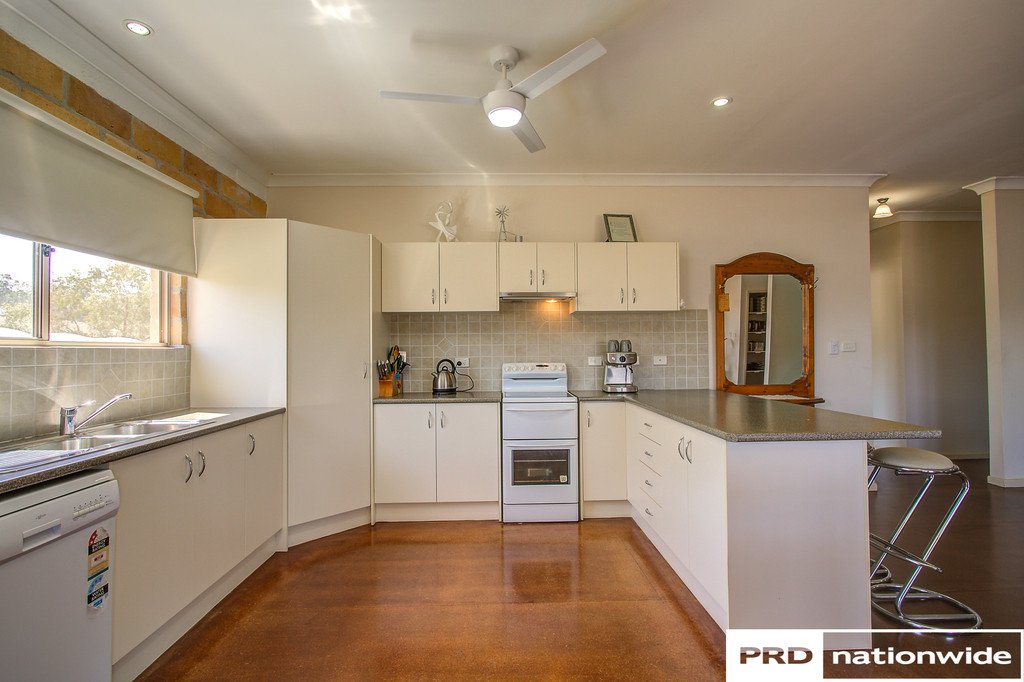 150 Martins Lane TAMWORTH 7