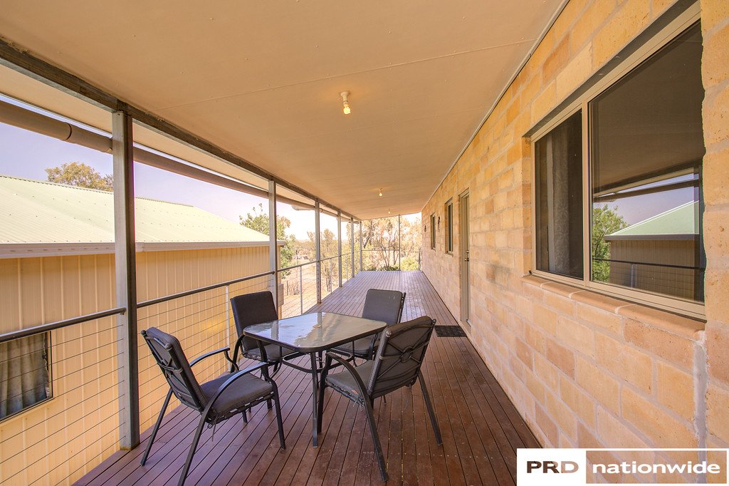 150 Martins Lane TAMWORTH 17