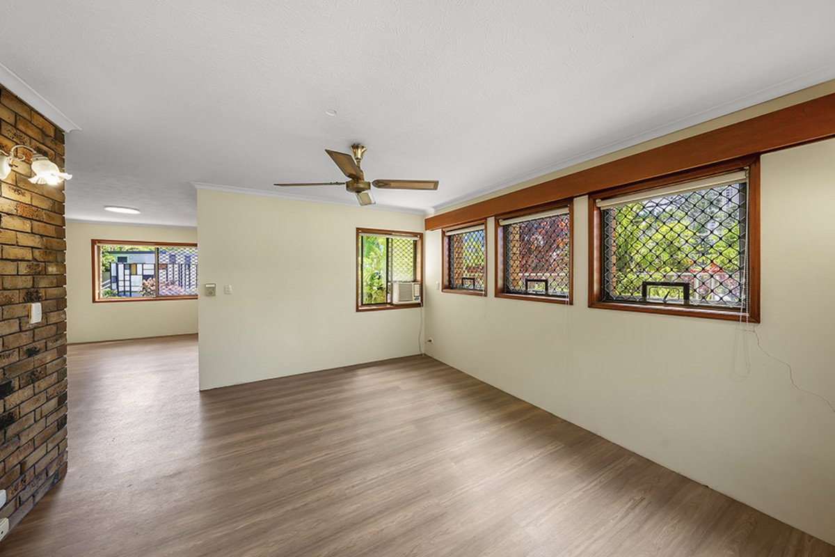 1/50 Peninsular Drive Surfers Paradise 2