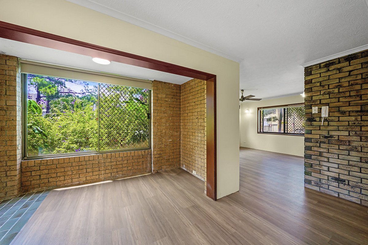 1/50 Peninsular Drive Surfers Paradise 6