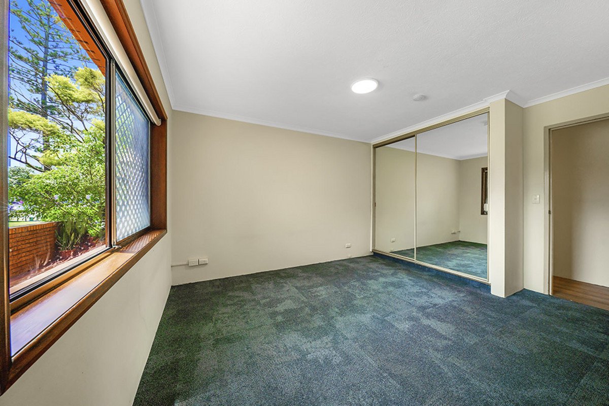 1/50 Peninsular Drive Surfers Paradise 7