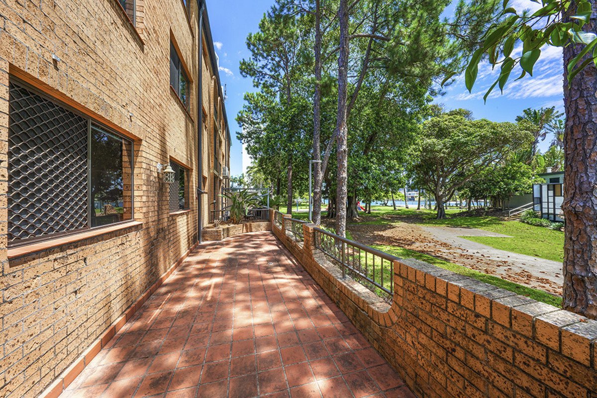 1/50 Peninsular Drive Surfers Paradise 11