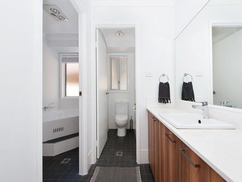 150 Rocky Point Road FINGAL BAY 16