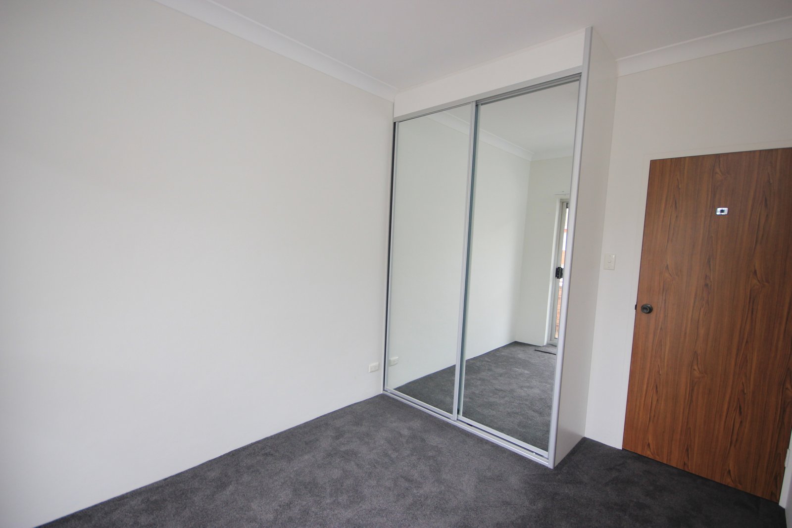 150 Russell Avenue DOLLS POINT 3