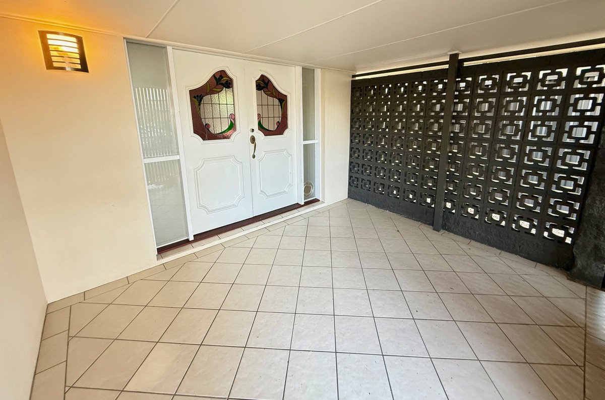 150 Sunshine Parade Miami 2