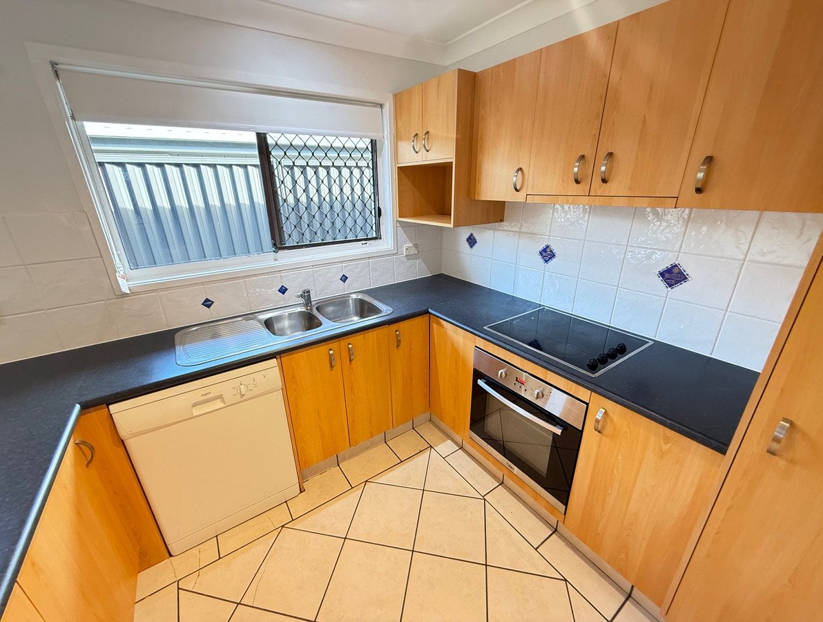 150 Sunshine Parade Miami 3